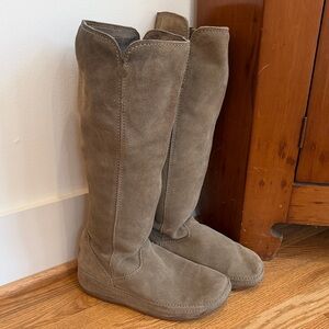 Fitflop Women's Tan Suede Knee High Boots